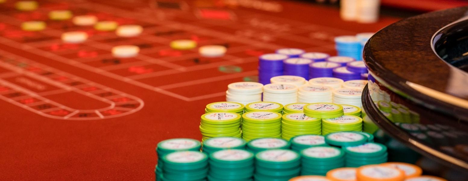 How do online gambling sites handle payments and financial transactions securely?